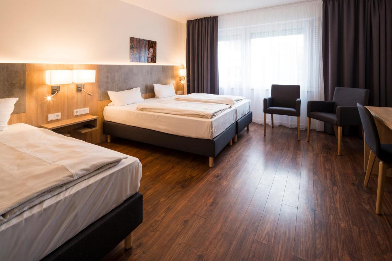Hotel Base I - Budget Bei Basel